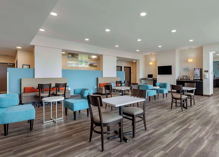 Mainstay Suites Milwaukee-Franklin